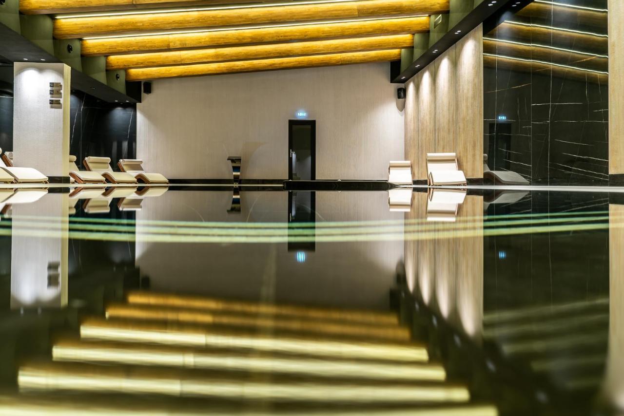 Hotel Roman Maramures - Ski & Spa Resort Statiunea Buitenkant foto