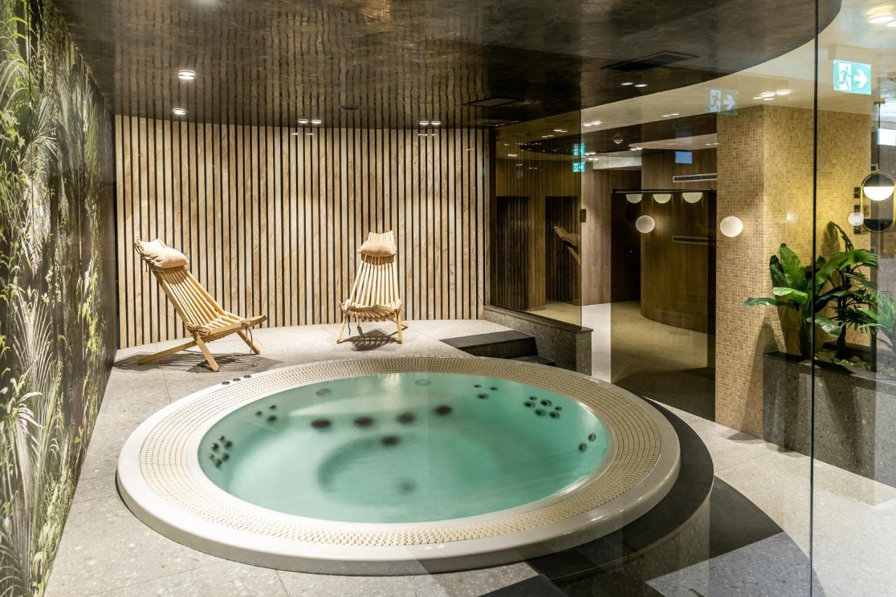 Hotel Roman Maramures - Ski & Spa Resort Statiunea Buitenkant foto