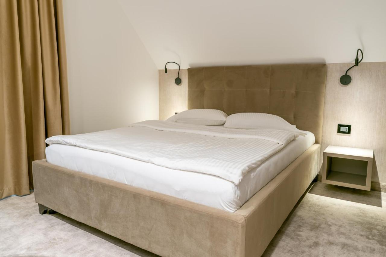 Hotel Roman Maramures - Ski & Spa Resort Statiunea Buitenkant foto