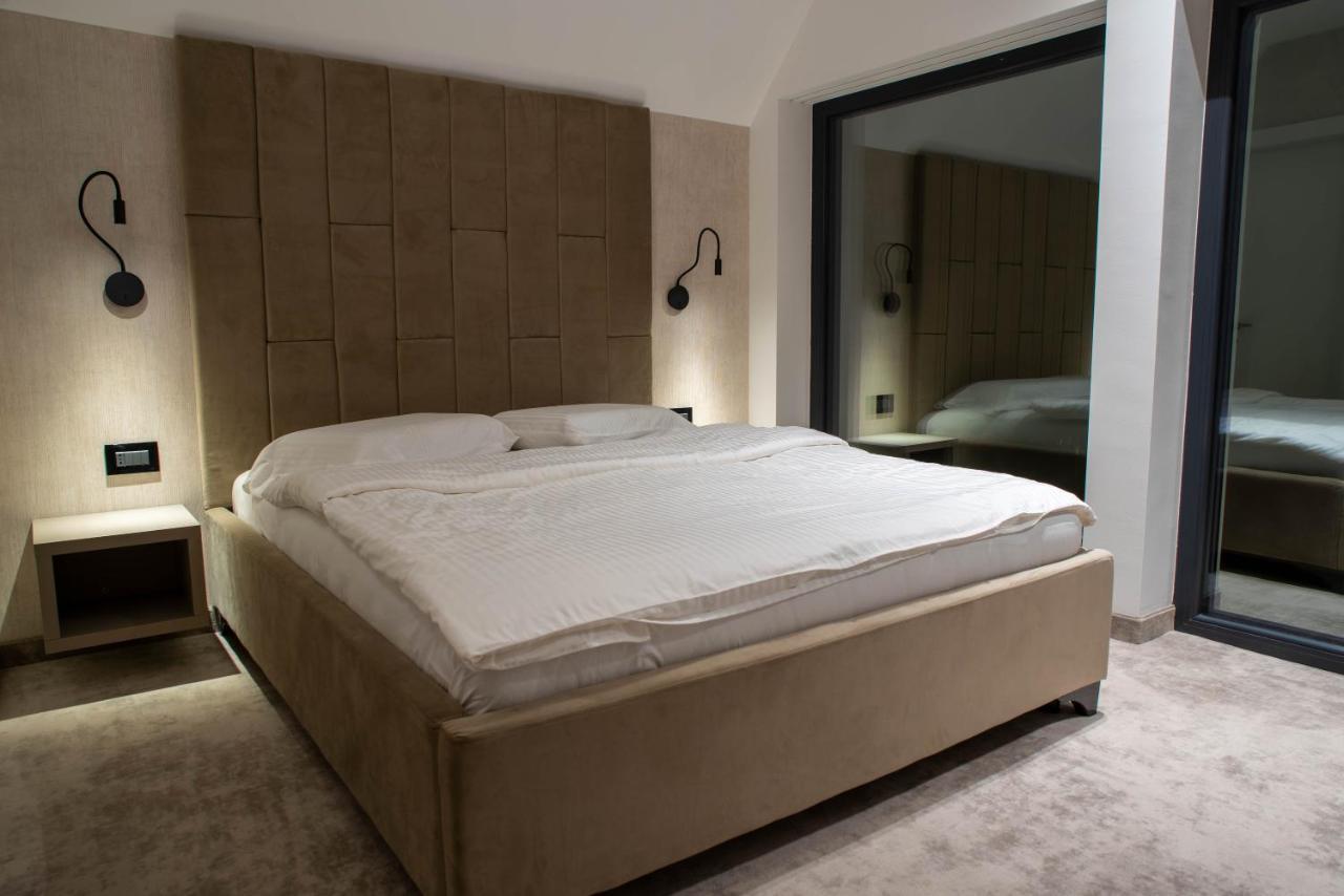 Hotel Roman Maramures - Ski & Spa Resort Statiunea Buitenkant foto