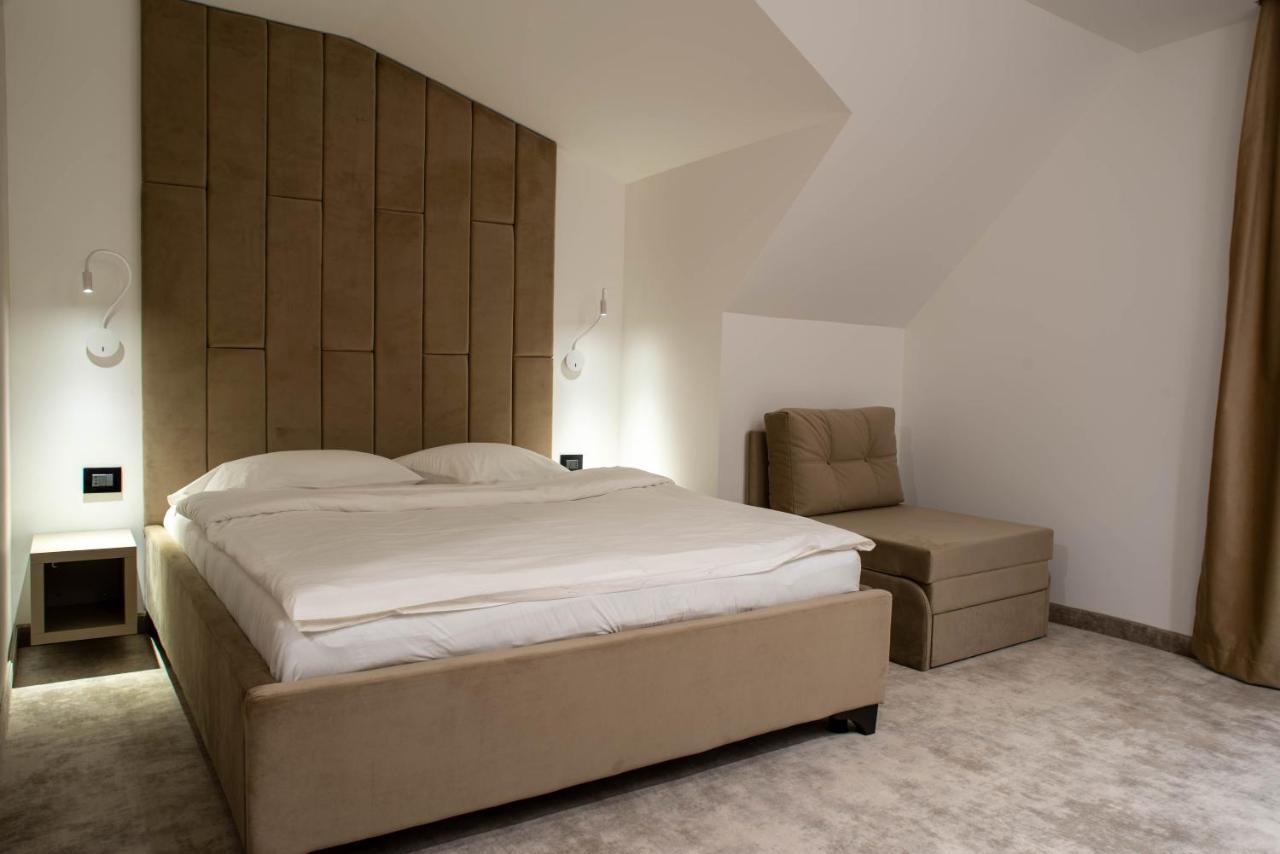 Hotel Roman Maramures - Ski & Spa Resort Statiunea Buitenkant foto