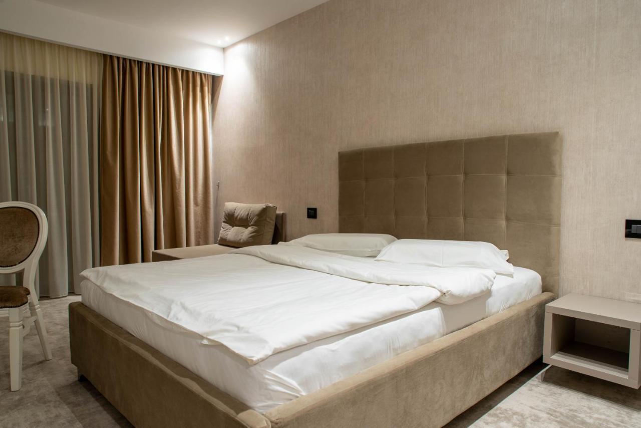 Hotel Roman Maramures - Ski & Spa Resort Statiunea Buitenkant foto